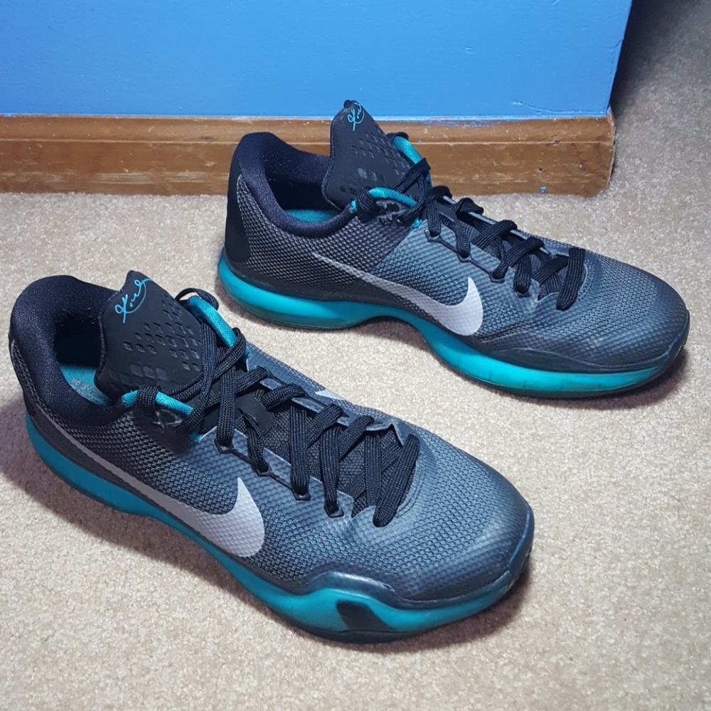 Nike Kobe 10 Liberty Size 8.5